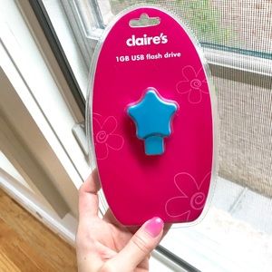 USB FLASH DRIVE